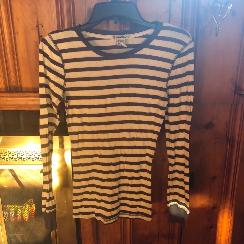 Forever 21 Long sleeve ribbed tee shirt